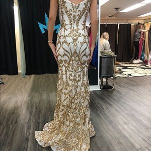 Prom dresses!
